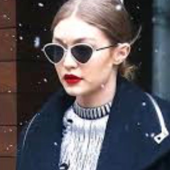 Le Specs GIGI HADID Gold Bazaar Sunglasses - Picture 5 of 13